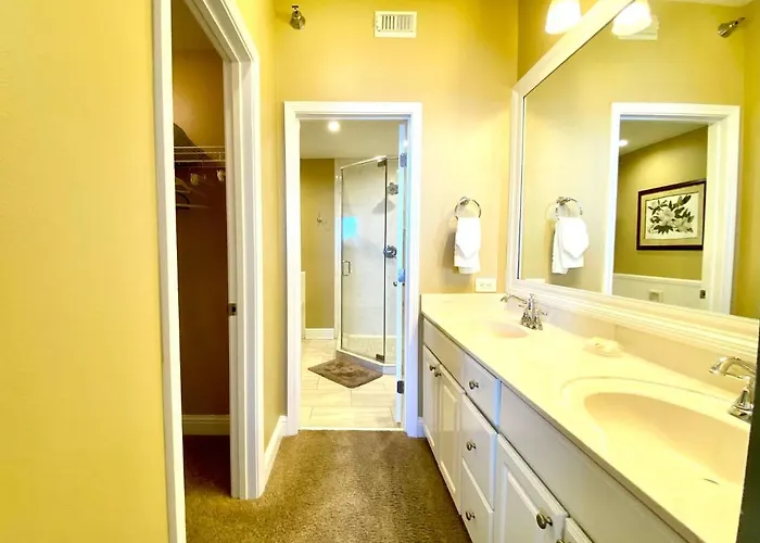 Holiday home Lighthouse 1405 By Albvr - Floor To Ceiling Sliding Glass Doors - 2br Kid's Bunk *