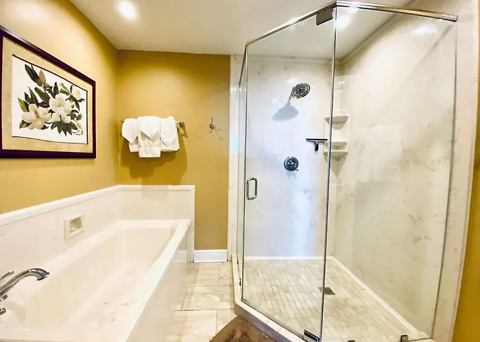 Lighthouse 1405 By Albvr - Floor To Ceiling Sliding Glass Doors - 2br Kid's Bunk * Gulf Shores